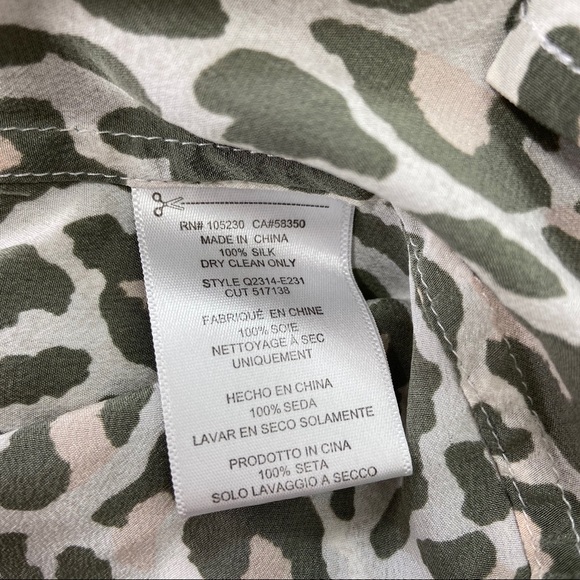 Equipment femme cheetah button down top. Small - Picture 4 of 6